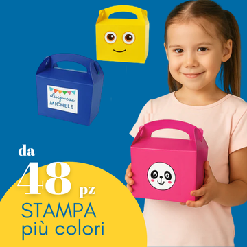 Bambina che tiene in mano scatola meal box personalizzabile